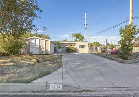 1003 Avenue J13 W, Lancaster, CA 93534