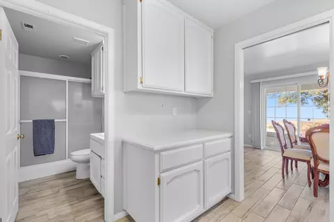 18982 Mustang Dr, Tehachapi, CA 93561 photo 17