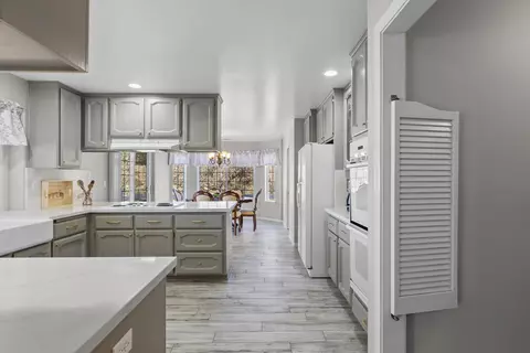 18982 Mustang Dr, Tehachapi, CA 93561 photo 9