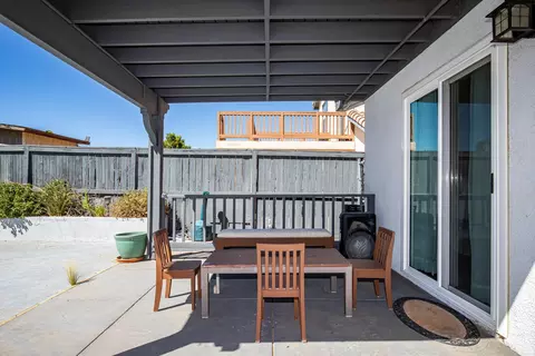 Exterior - 37069 Boxleaf Rd, Palmdale, CA 93550 photo 9 of 12