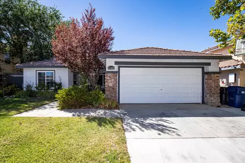Exterior - 37069 Boxleaf Rd, Palmdale, CA 93550 photo 11 of 12