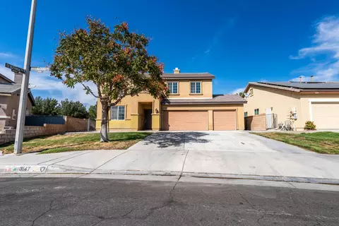 3147 Lingard St, Lancaster, CA 93536
