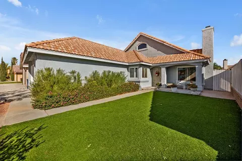 36916 Regency Pl, Palmdale, CA 93552 photo 2
