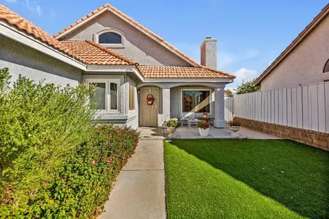 36916 Regency Pl, Palmdale, CA 93552 photo 3
