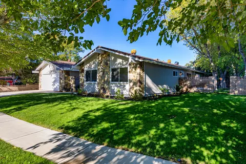 43835 Halcom Ave, Lancaster, CA 93536 photo 4