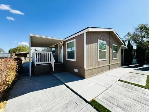 43850 20th St E #137, Lancaster, CA 93535
