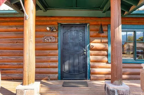 Exterior - 23971 Coral Springs Ln, Tehachapi, CA 93561 photo 5 of 12