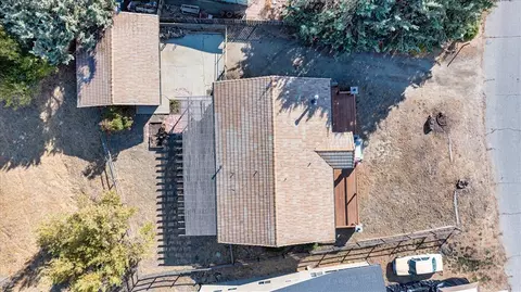 View/Area - 23971 Coral Springs Ln, Tehachapi, CA 93561 photo 3 of 6