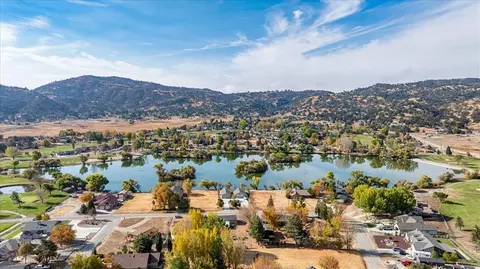 View/Area - 23971 Coral Springs Ln, Tehachapi, CA 93561 photo 5 of 6