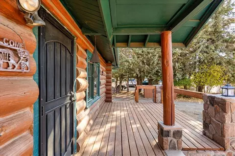 Exterior - 23971 Coral Springs Ln, Tehachapi, CA 93561 photo 3 of 12