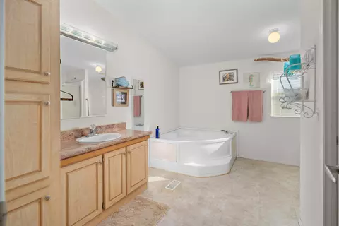 Undisclosed, Lancaster, CA 93536 photo 19