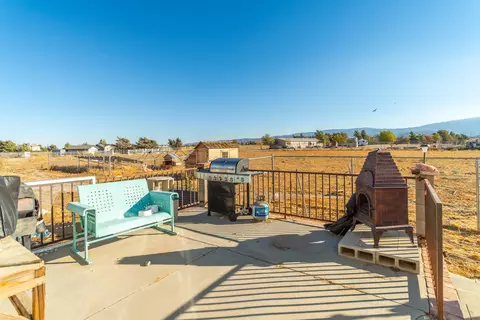 Undisclosed, Lancaster, CA 93536 photo 27