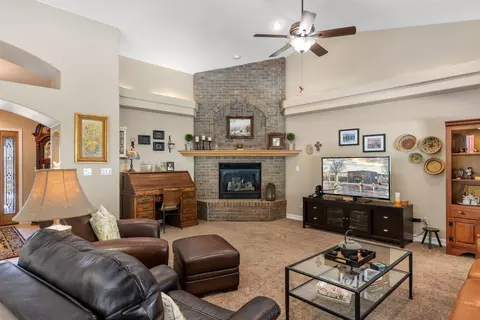 27320 Oakflat Dr, Tehachapi, CA 93561 photo 33