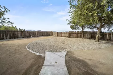 38435 95th St E, Littlerock, CA 93543 photo 33