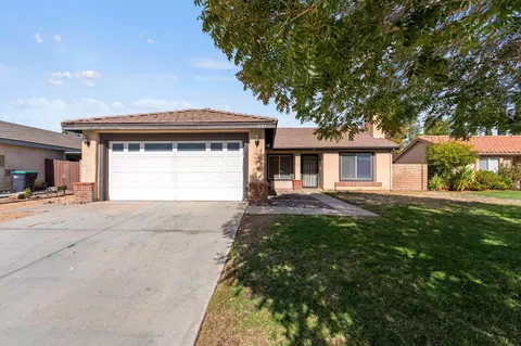 3121 Viana Dr, Palmdale, CA 93550