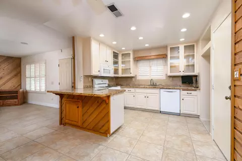 43330 Fenner Ave, Lancaster, CA 93536 photo 5
