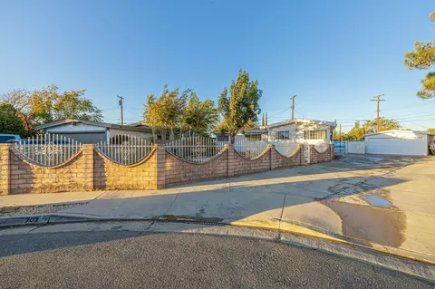 707 W Ave H9, Lancaster, CA 93534 photo 4
