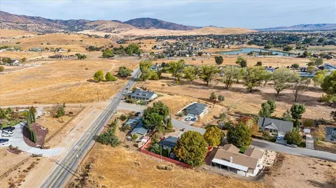 22945 Larkspur Ct, Tehachapi, CA 93561 photo 33