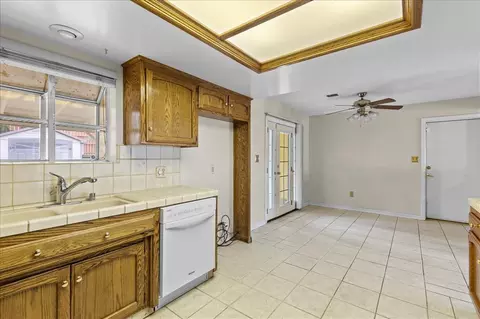 22945 Larkspur Ct, Tehachapi, CA 93561 photo 13