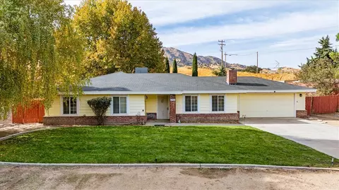22945 Larkspur Ct, Tehachapi, CA 93561