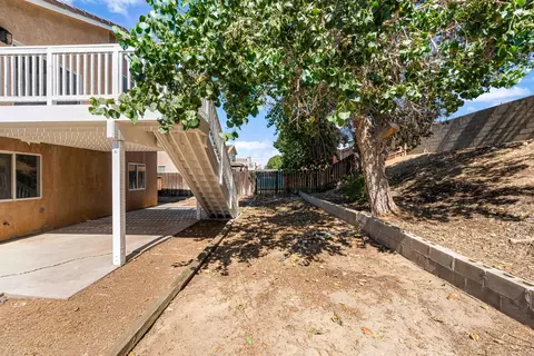 Exterior - 1904 Ivory Ave, Palmdale, CA 93550 photo 12 of 12