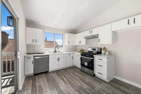 Kitchen - 1904 Ivory Ave, Palmdale, CA 93550 photo 2 of 3