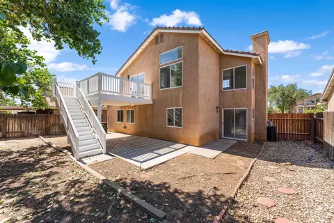 Exterior - 1904 Ivory Ave, Palmdale, CA 93550 photo 9 of 12