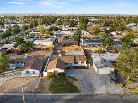 View/Area - 515 Norberry St E, Lancaster, CA 93535 photo 3 of 5