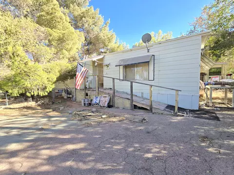 34220 Cheseboro Rd #SPC 1, Palmdale, CA 93552