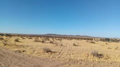 Wagon Wheel Trail, Helendale, CA 92342 photo 2