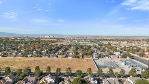 37518 Starcrest St, Palmdale, CA 93550 photo 37
