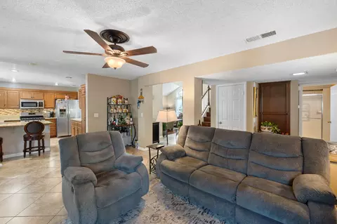 37518 Starcrest St, Palmdale, CA 93550 photo 27