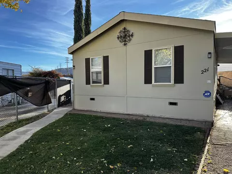 5711 Columbia Way #221, Lancaster, CA 93536