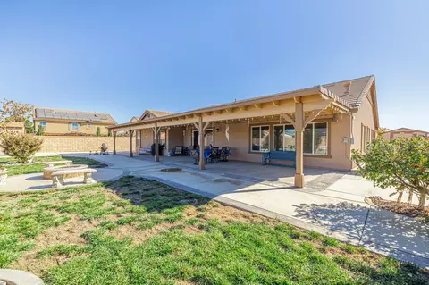 Exterior - 2525 Avenue K4 E, Lancaster, CA 93535 photo 7 of 12