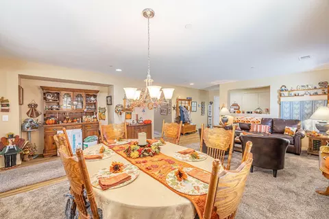Dining - 2525 Avenue K4 E, Lancaster, CA 93535 photo 2 of 4
