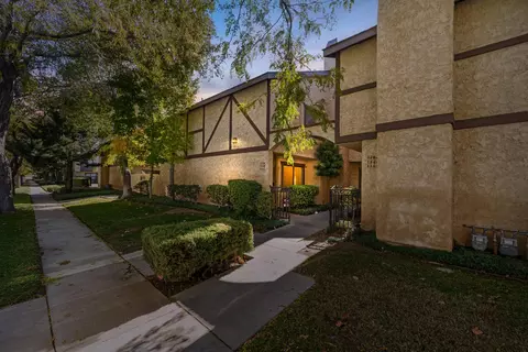 1340 Ave J4 W, Lancaster, CA 93534