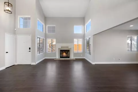 Living - 1829 Milling St E, Lancaster, CA 93535 photo 2 of 5