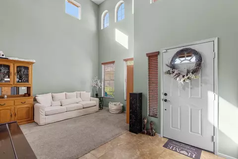 3218 Jonathan Ct, Lancaster, CA 93536 photo 8