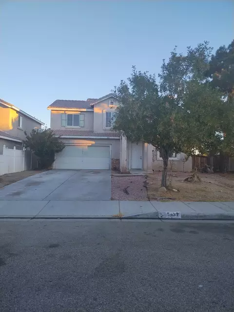 5437 Essex Dr, Palmdale, CA 93552