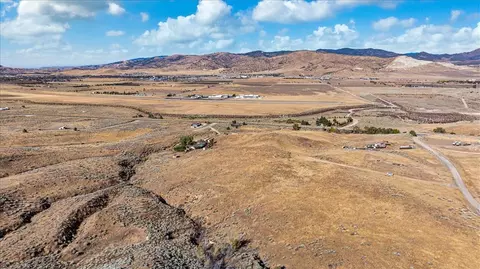 Campbell Court, Tehachapi, CA 93561 photo 8
