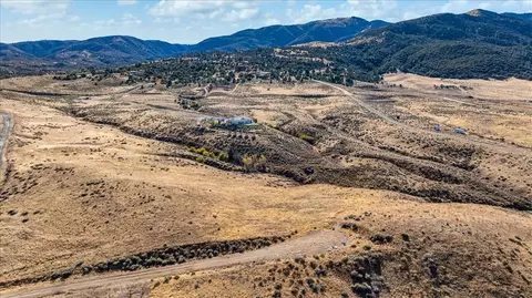 Campbell Court, Tehachapi, CA 93561 photo 2