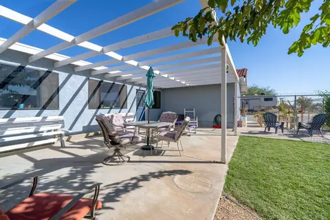 Exterior - 8156 Avenue E 8 W, Lancaster, CA 93536 photo 3 of 10