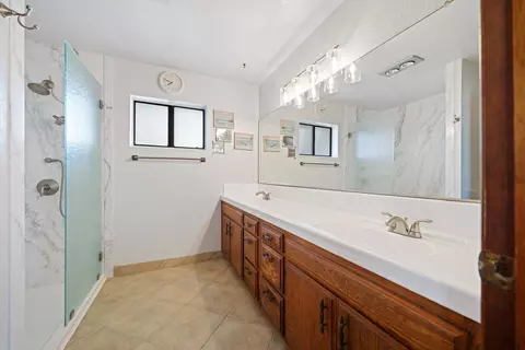Bath - 8156 Avenue E 8 W, Lancaster, CA 93536 photo 1 of 4