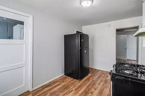 Entry Way - 15924 N St, Mojave, CA 93501 photo 2 of 2