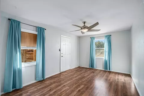 Living - 15924 N St, Mojave, CA 93501 photo 1 of 2