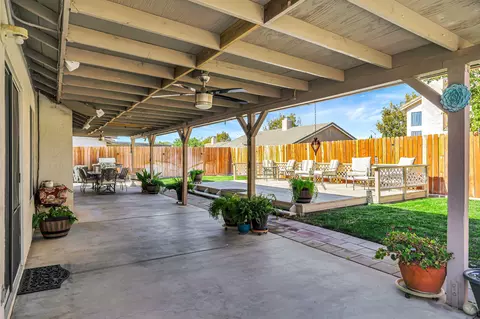 6041 Treehaven Ct, Lancaster, CA 93536 photo 31