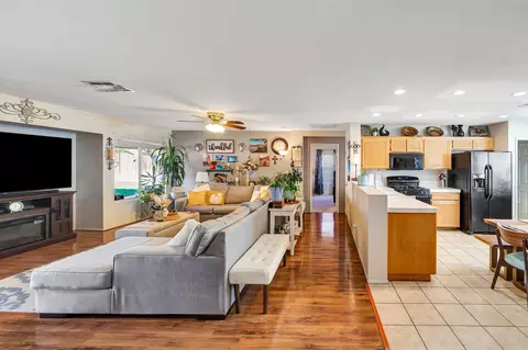 6041 Treehaven Ct, Lancaster, CA 93536 photo 8