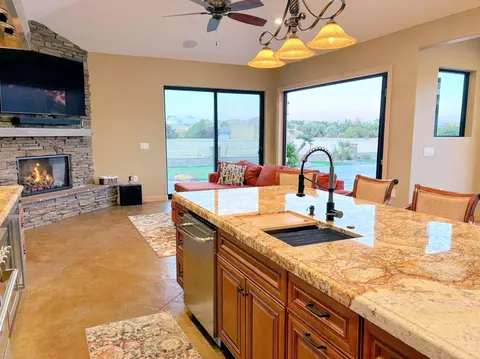 Kitchen - 4137 Derby Cir, Lancaster, CA 93536 photo 7 of 7