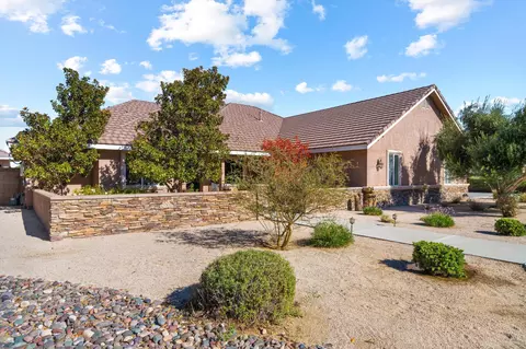 Exterior - 4137 Derby Cir, Lancaster, CA 93536 photo 12 of 13