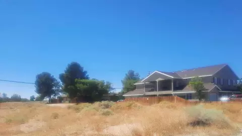 9900 Sally Ave, California City, CA 93505